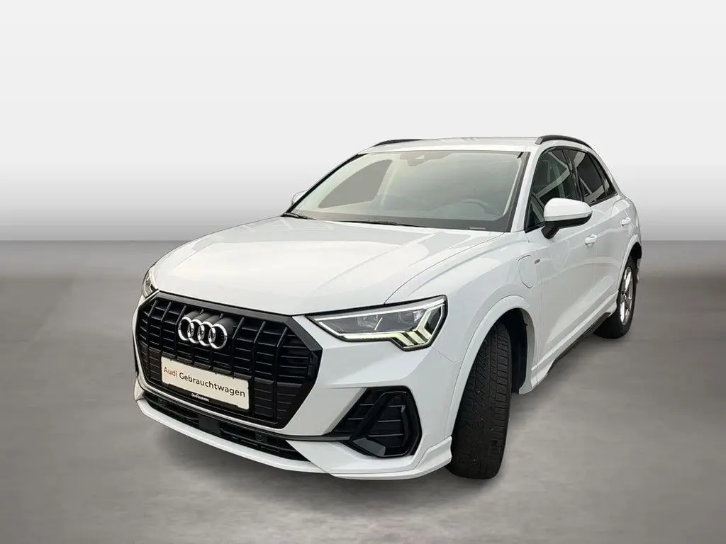 Photo 1 : Audi Q3 2021 Hybrid