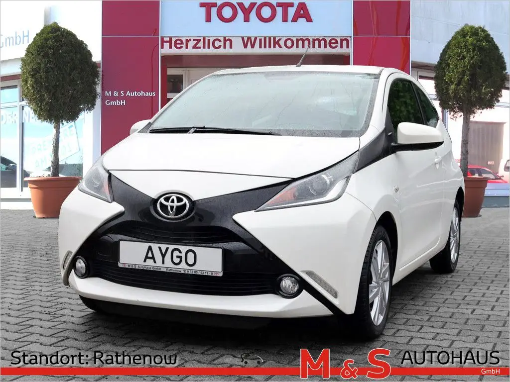 Photo 1 : Toyota Aygo X 2016 Essence