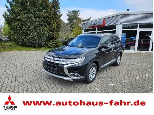 Photo 1 : Mitsubishi Outlander 2016 Petrol