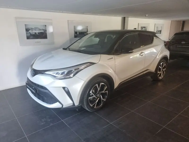 Photo 1 : Toyota C-hr 2020 Hybrid