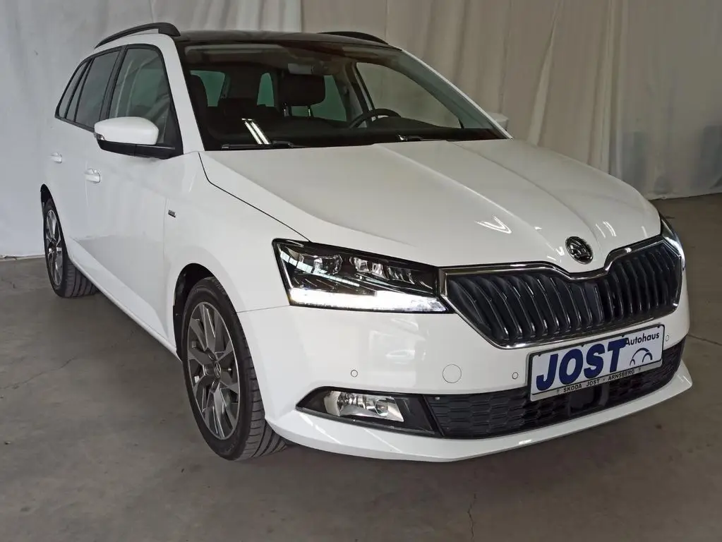 Photo 1 : Skoda Fabia 2021 Petrol