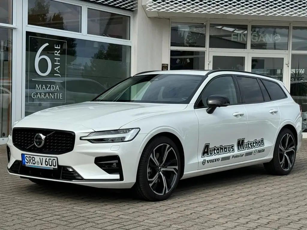 Photo 1 : Volvo V60 2024 Essence