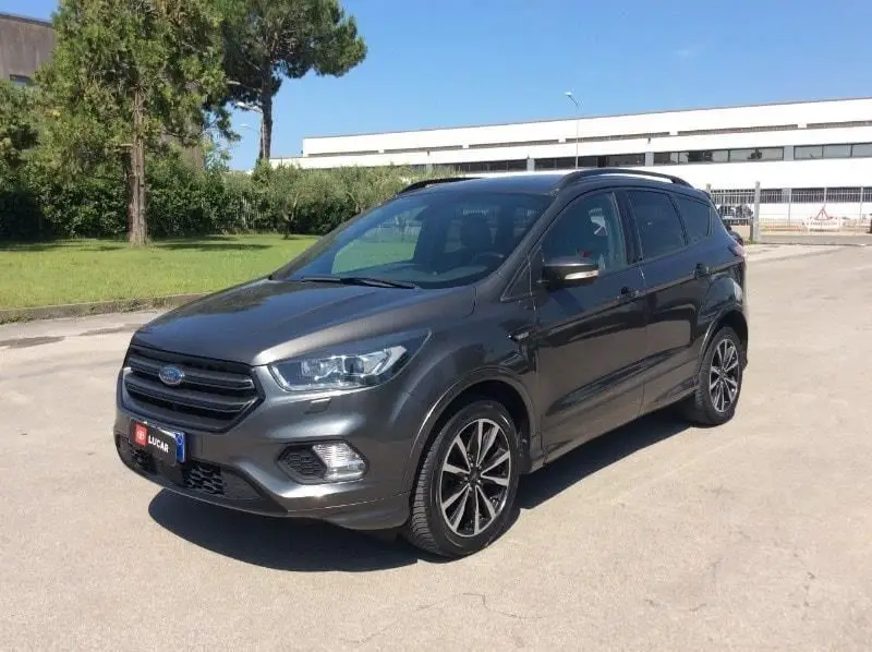 Photo 1 : Ford Kuga 2018 Diesel