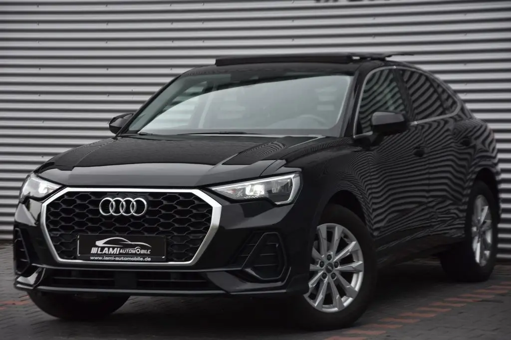 Photo 1 : Audi Q3 2020 Essence