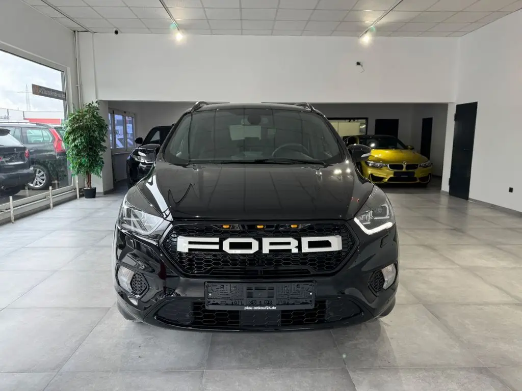 Photo 1 : Ford Kuga 2019 Essence