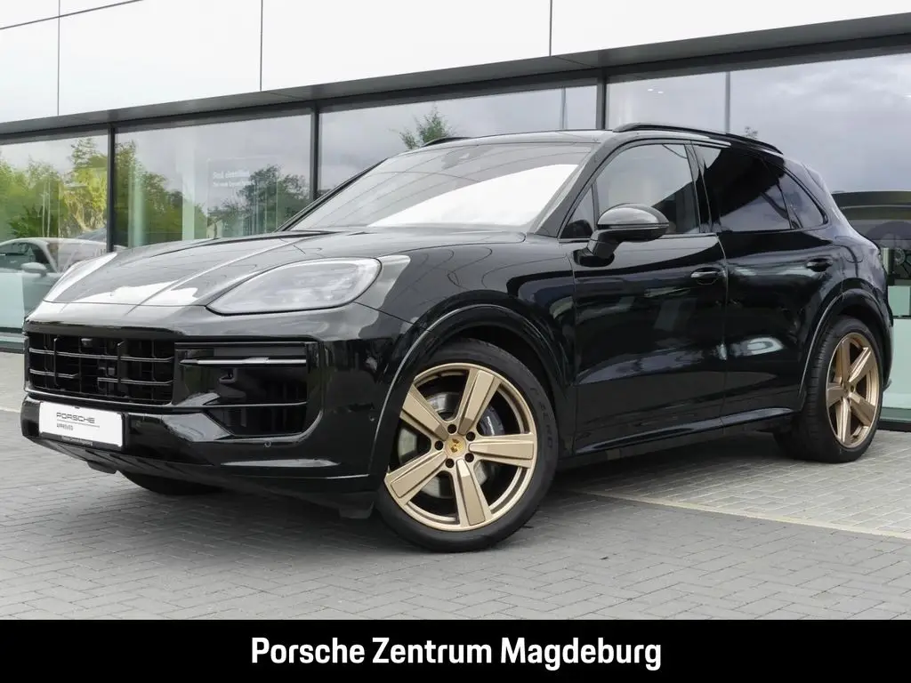 Photo 1 : Porsche Cayenne 2023 Hybrid