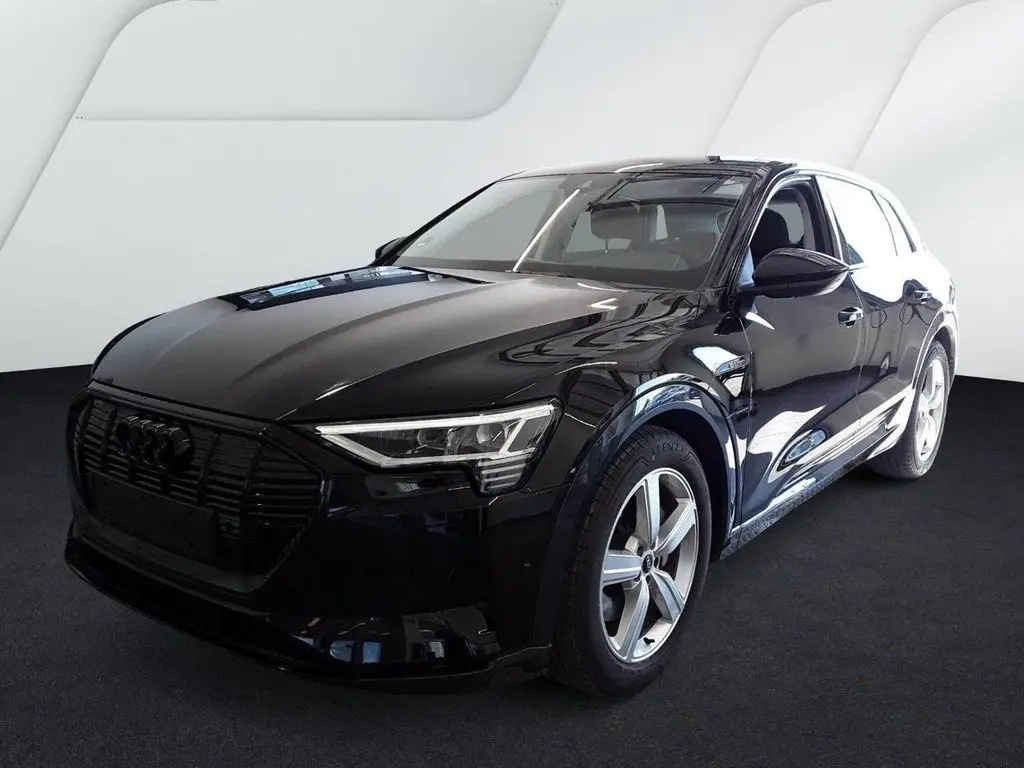 Photo 1 : Audi E-tron 2022 Non renseigné