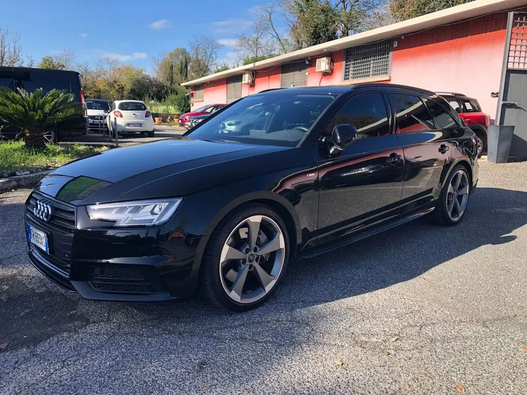 Photo 1 : Audi A4 2018 Hybride