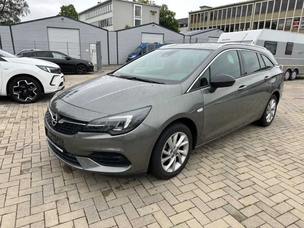 Photo 1 : Opel Astra 2021 Essence