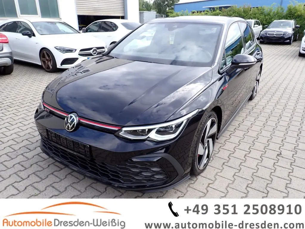 Photo 1 : Volkswagen Golf 2023 Essence