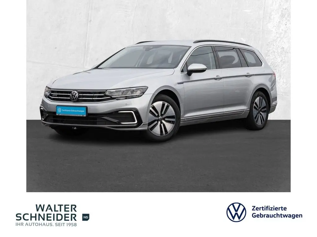 Photo 1 : Volkswagen Passat 2021 Hybride