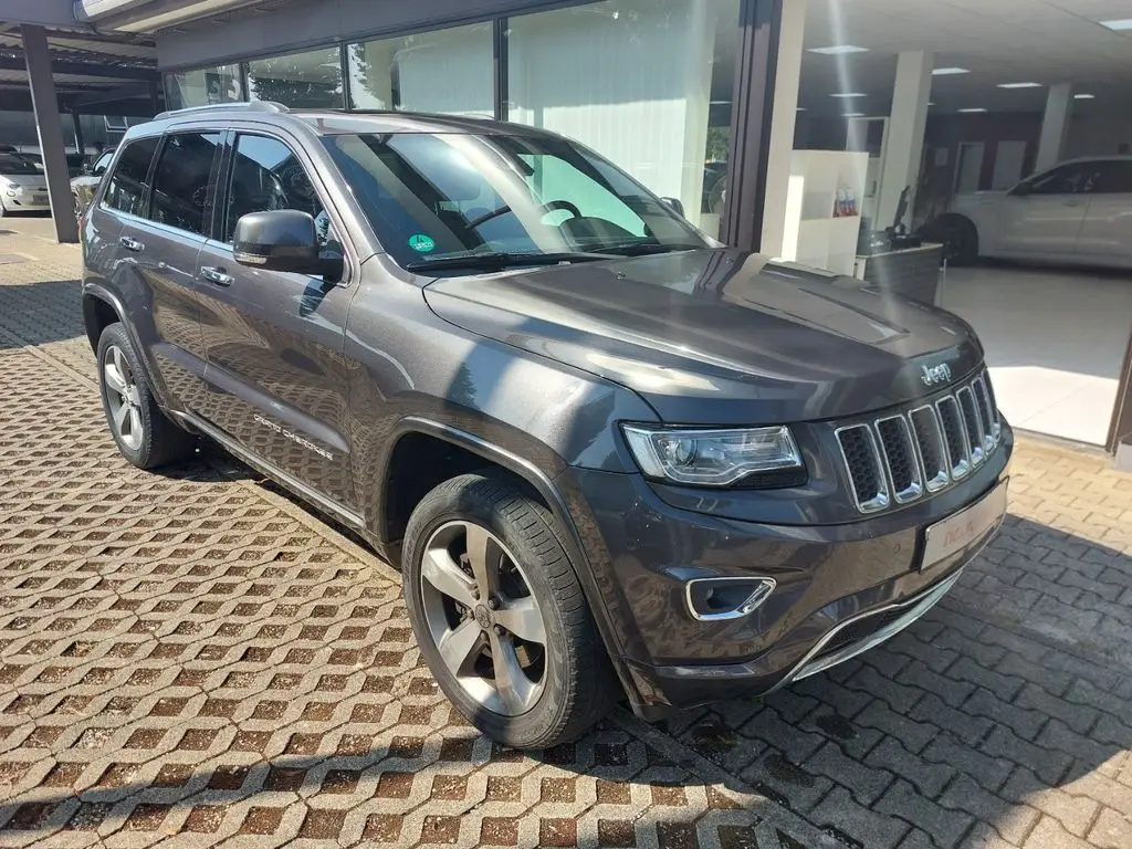 Photo 1 : Jeep Grand Cherokee 2016 Diesel