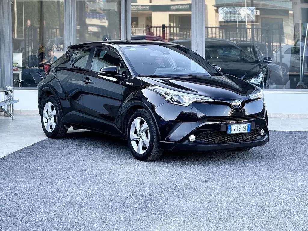 Photo 1 : Toyota C-hr 2019 Hybrid