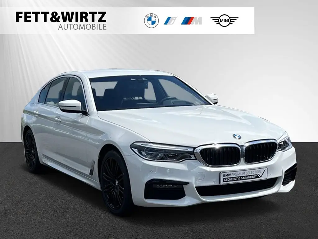 Photo 1 : Bmw Serie 5 2019 Hybride