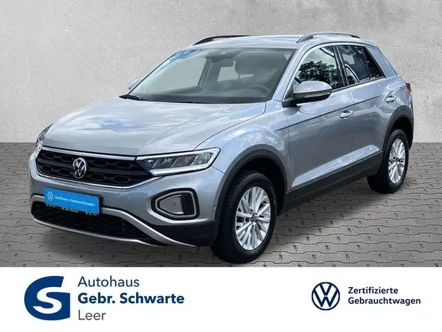 Photo 1 : Volkswagen T-roc 2023 Essence