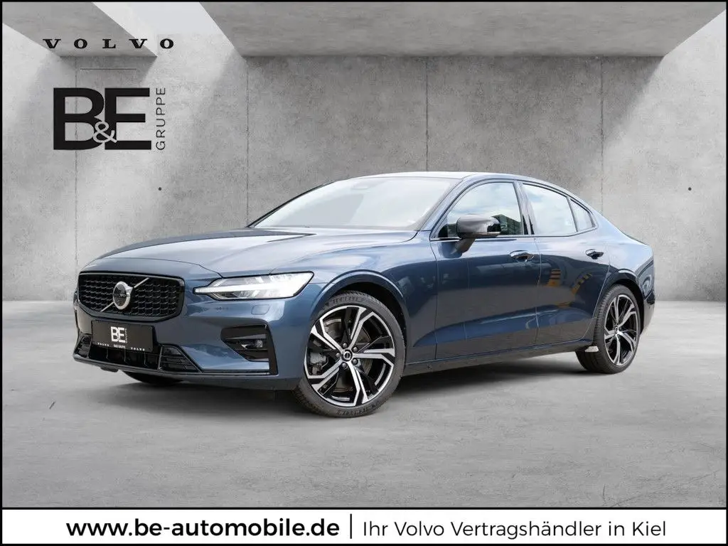 Photo 1 : Volvo S60 2023 Essence