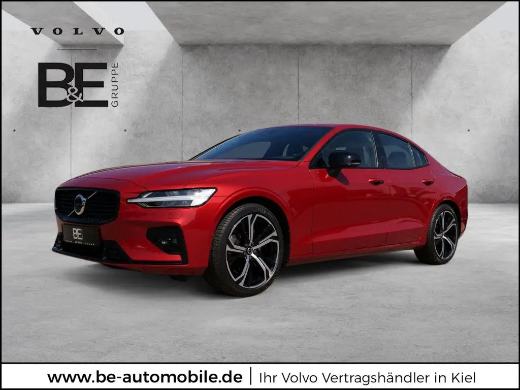 Photo 1 : Volvo S60 2023 Essence