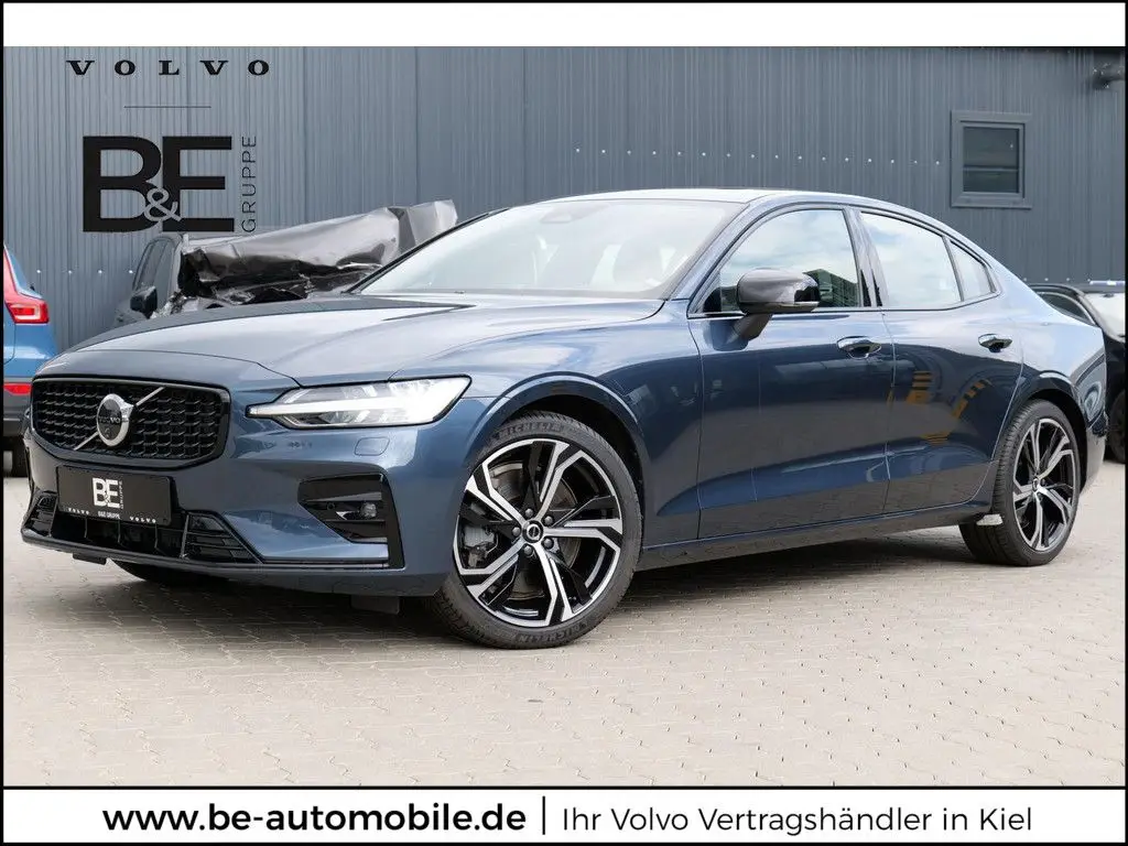 Photo 1 : Volvo S60 2023 Essence