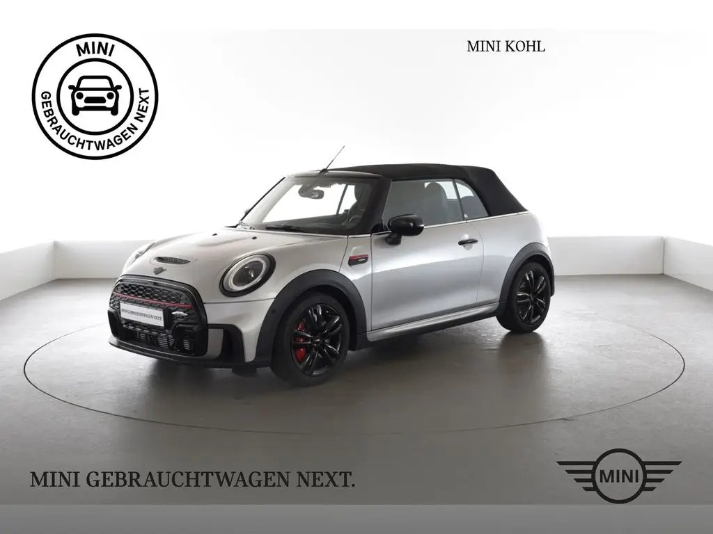 Photo 1 : Mini John Cooper Works 2023 Essence