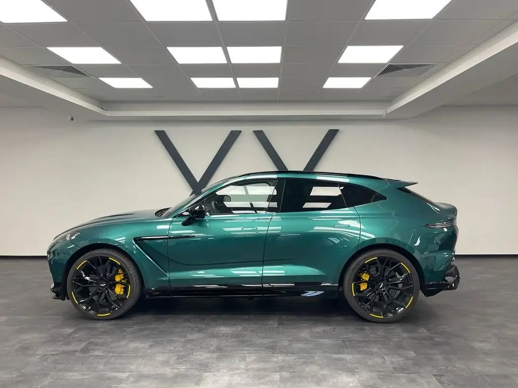 Photo 1 : Aston Martin Dbx 2023 Petrol