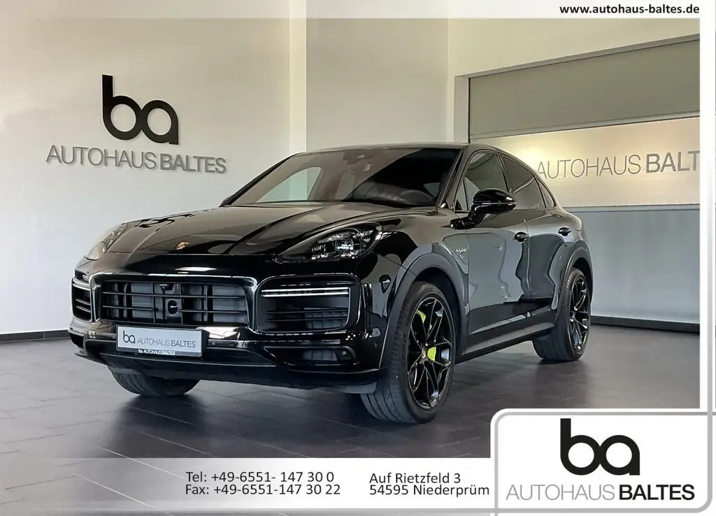 Photo 1 : Porsche Cayenne 2023 Hybrid