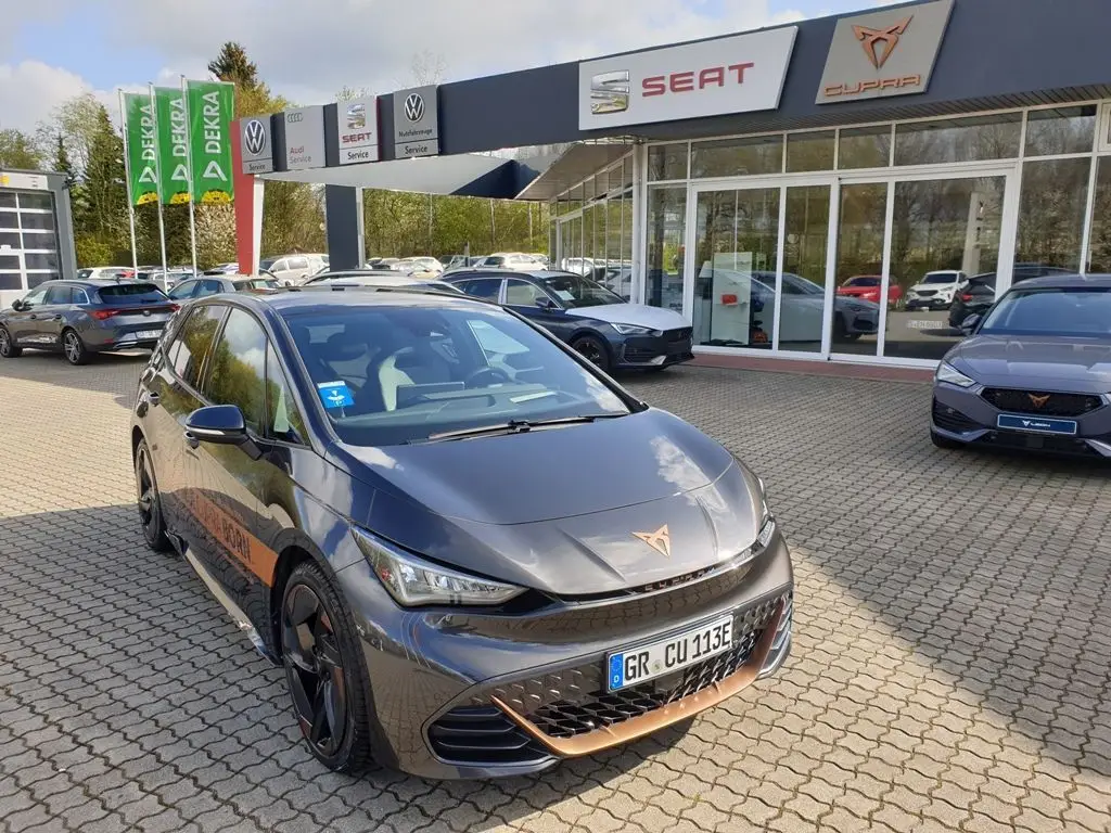 Photo 1 : Cupra Born 2022 Non renseigné