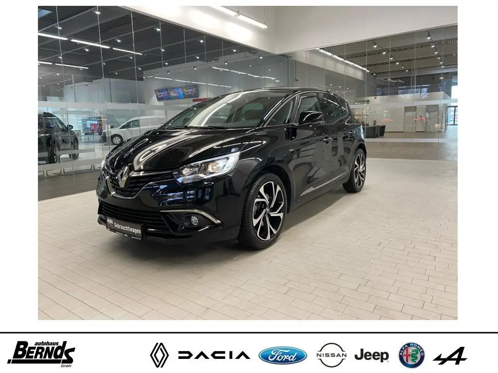 Photo 1 : Renault Scenic 2018 Essence