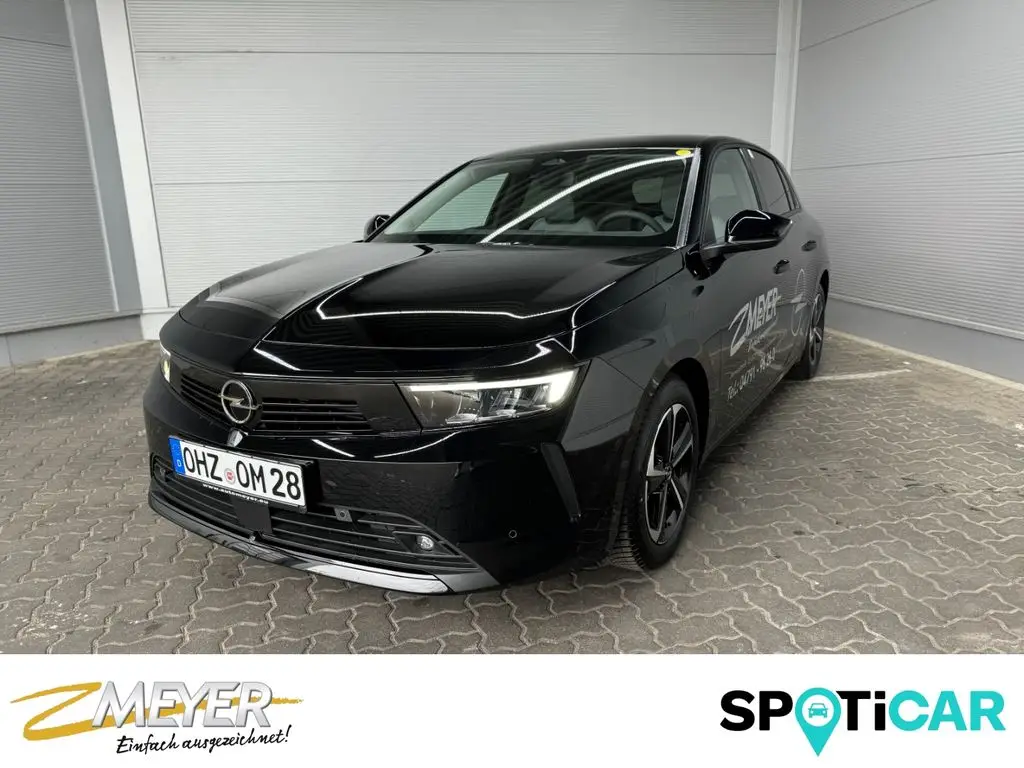 Photo 1 : Opel Astra 2024 Petrol