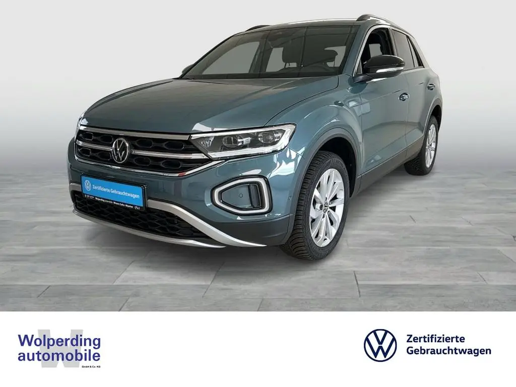 Photo 1 : Volkswagen T-roc 2023 Essence