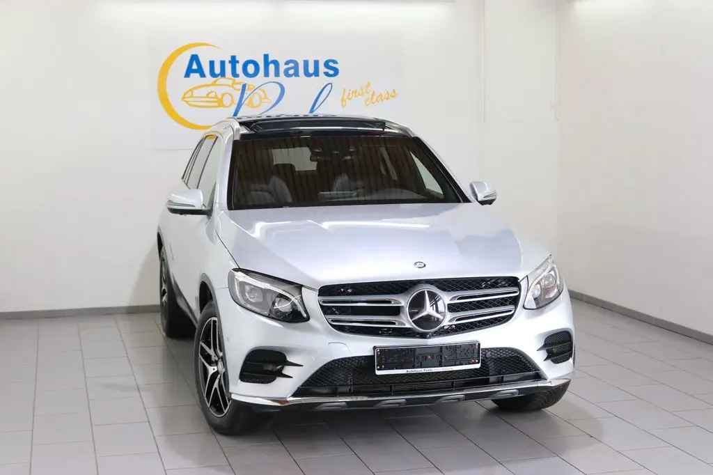 Photo 1 : Mercedes-benz Classe Glc 2015 Petrol