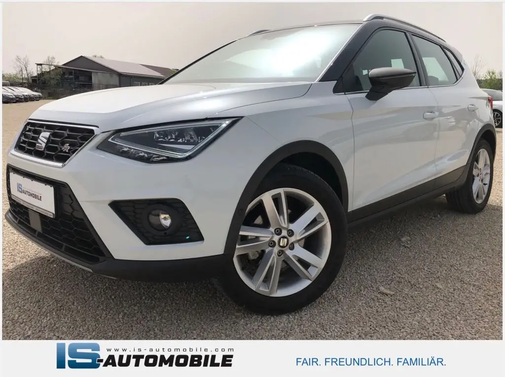 Photo 1 : Seat Arona 2021 Petrol