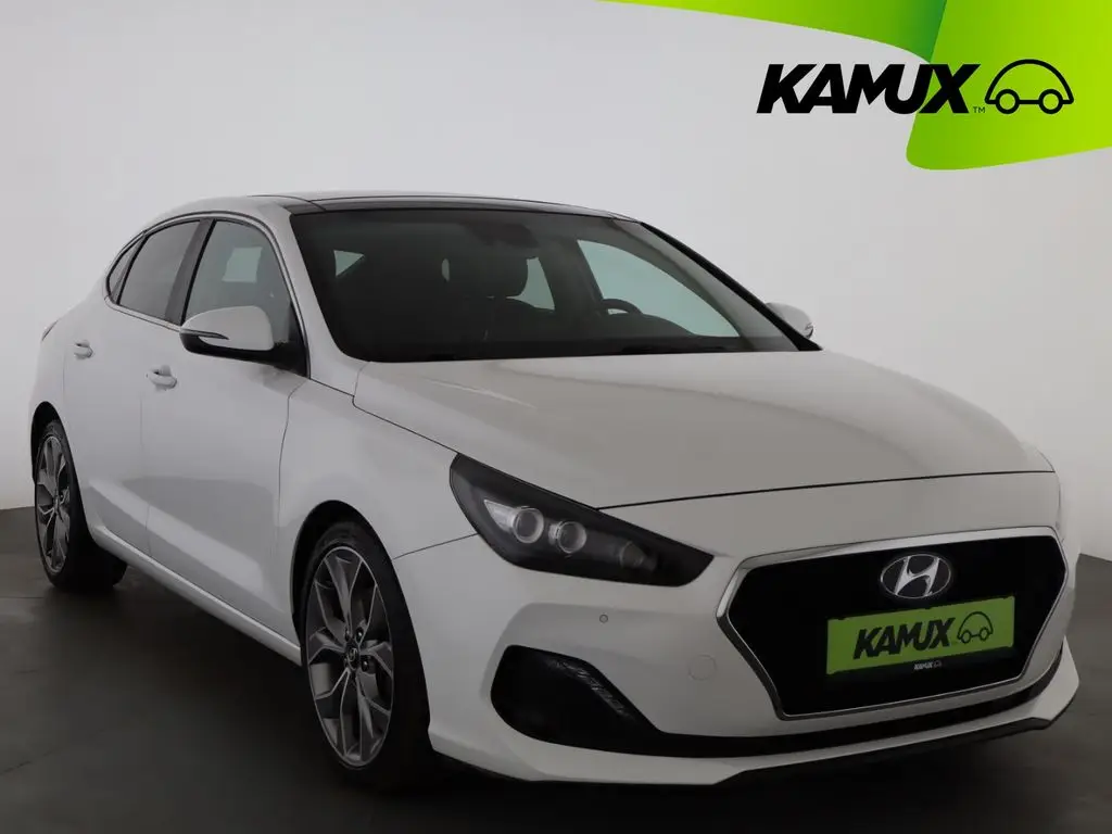 Photo 1 : Hyundai I30 2019 Petrol