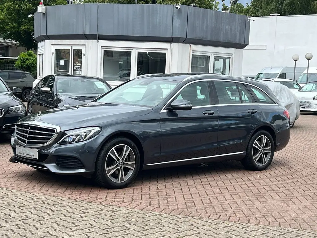 Photo 1 : Mercedes-benz Classe C 2015 Essence