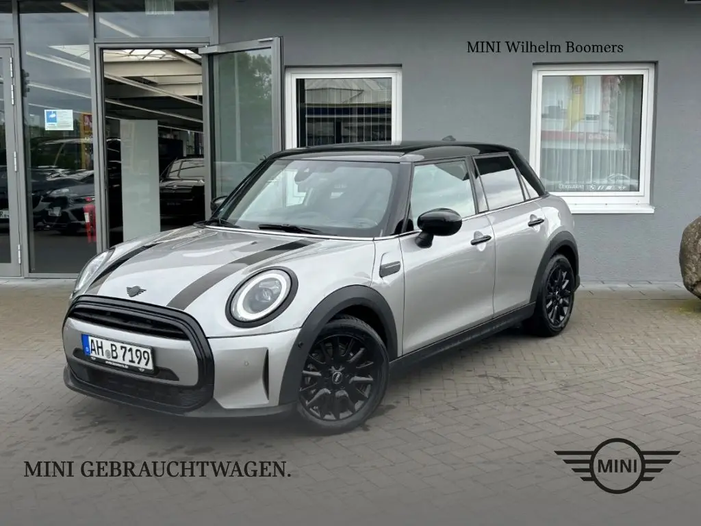 Photo 1 : Mini Cooper 2024 Petrol