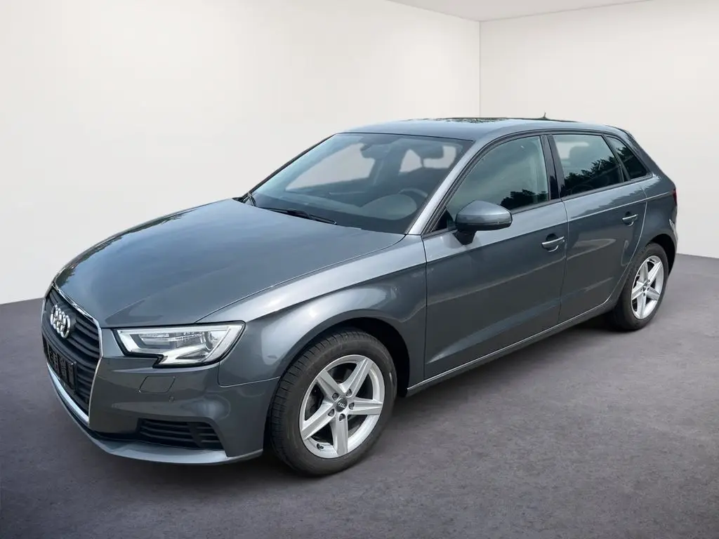 Photo 1 : Audi A3 2019 Essence