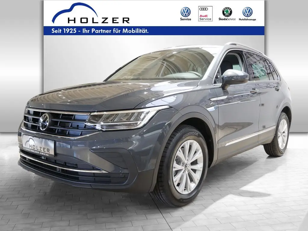 Photo 1 : Volkswagen Tiguan 2022 Essence