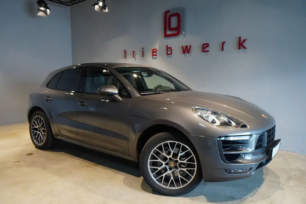 Photo 1 : Porsche Macan 2017 Essence