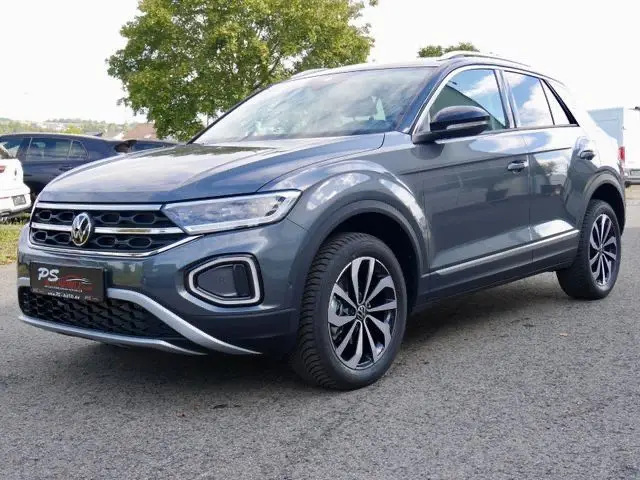 Photo 1 : Volkswagen T-roc 2023 Petrol