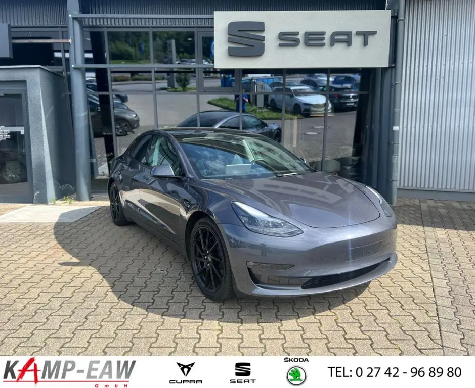 Photo 1 : Tesla Model 3 2022 Non renseigné