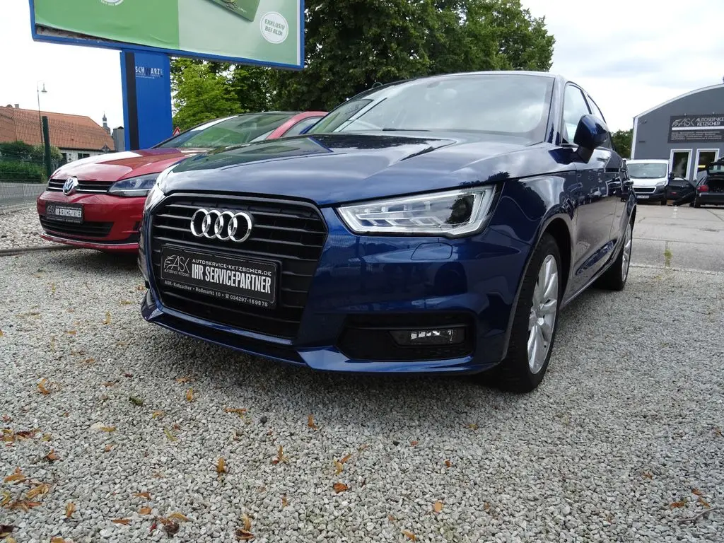 Photo 1 : Audi A1 2017 Essence