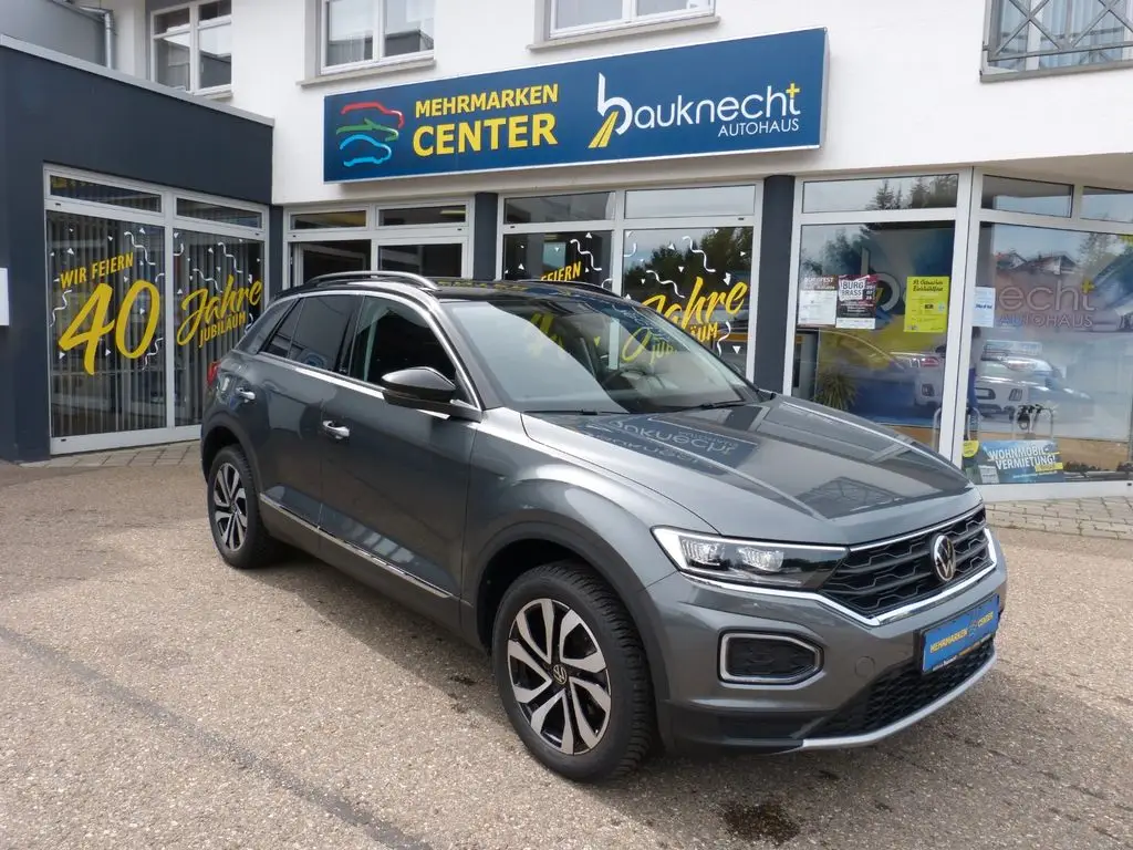 Photo 1 : Volkswagen T-roc 2021 Petrol