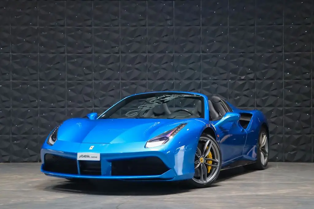 Photo 1 : Ferrari 488 2017 Petrol