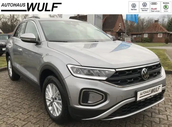 Photo 1 : Volkswagen T-roc 2023 Essence