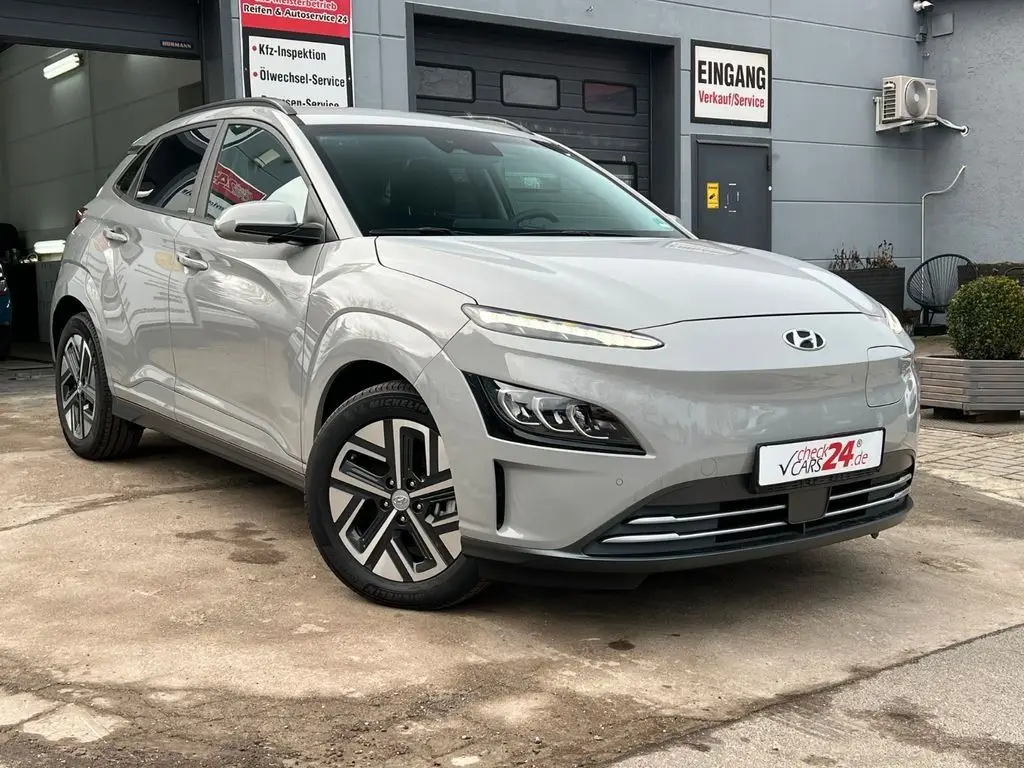 Photo 1 : Hyundai Kona 2021 Non renseigné