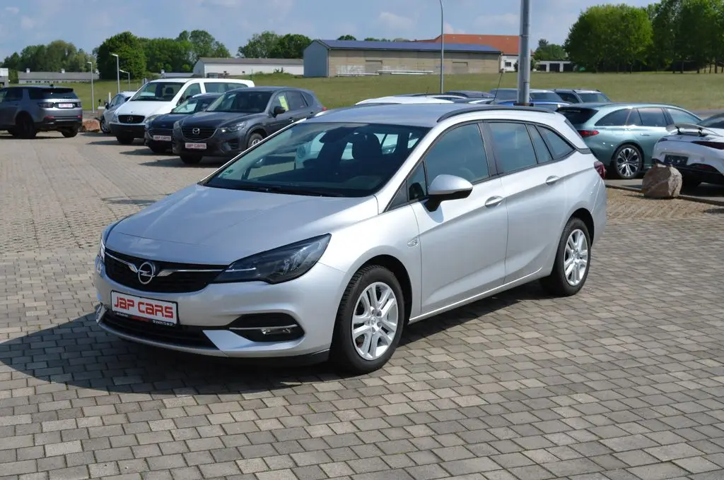 Photo 1 : Opel Astra 2020 Diesel