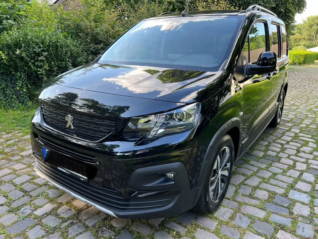 Photo 1 : Peugeot Rifter 2023 Non renseigné