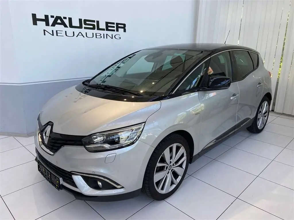 Photo 1 : Renault Scenic 2020 Essence