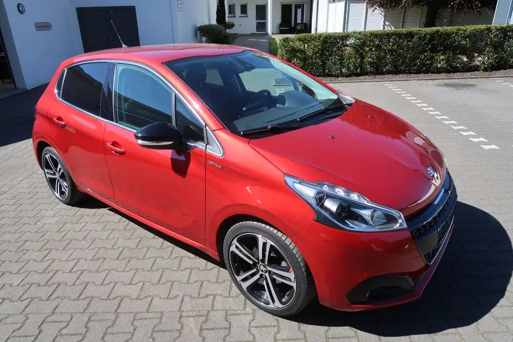 Photo 1 : Peugeot 208 2019 Essence