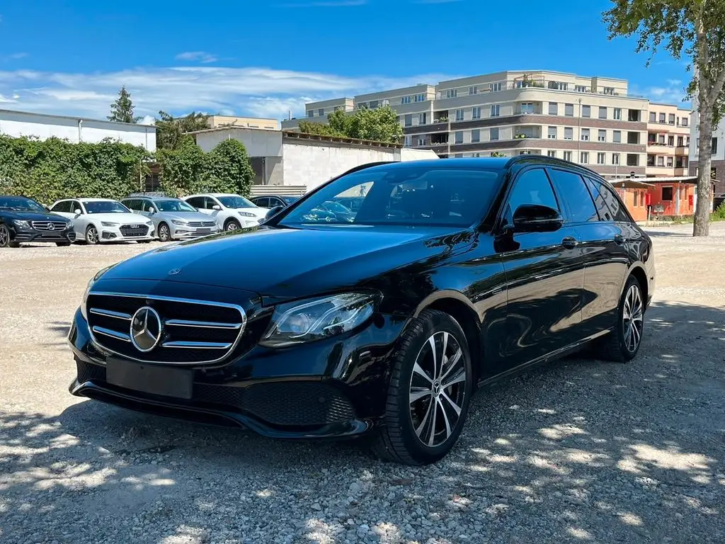 Photo 1 : Mercedes-benz Classe E 2020 Hybride