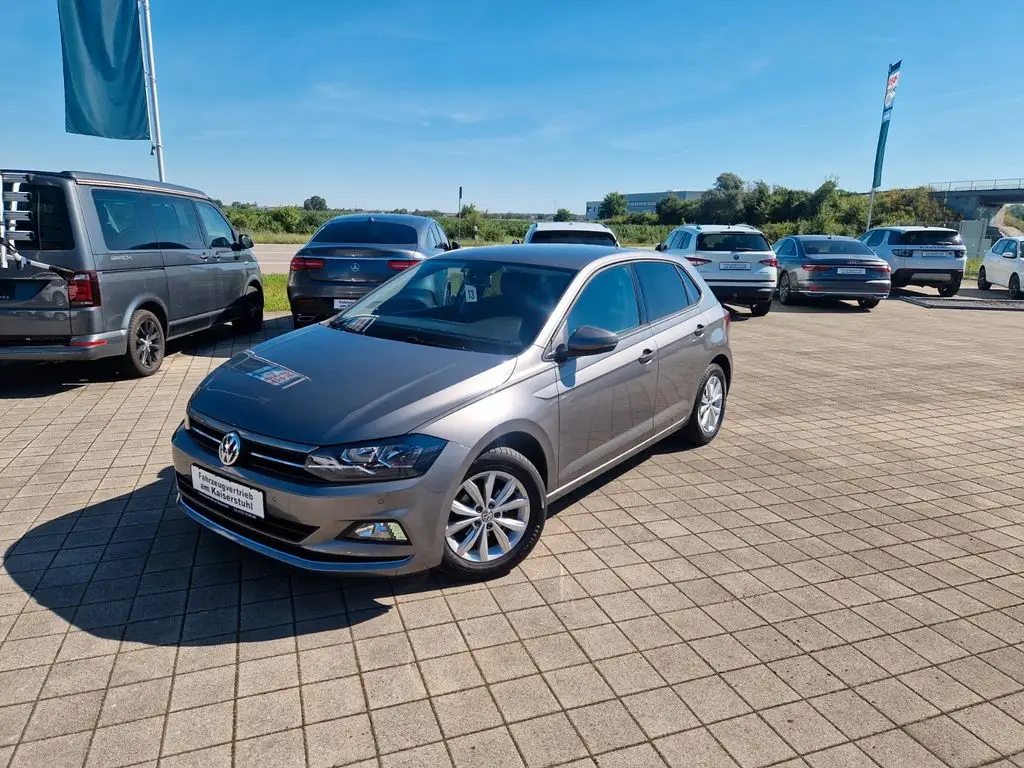 Photo 1 : Volkswagen Polo 2020 Essence